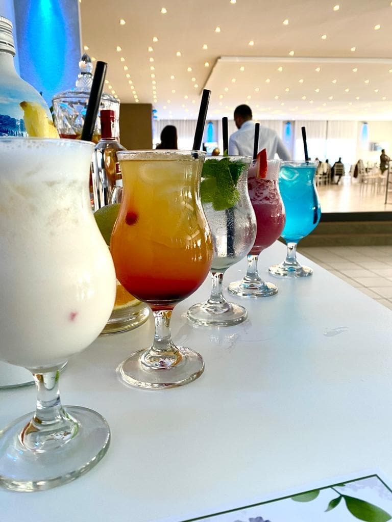 Drinks autorais servidos no evento